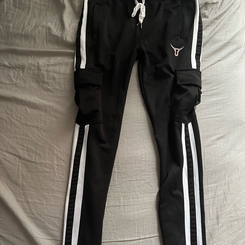 Screenshot Brand black sweat pants